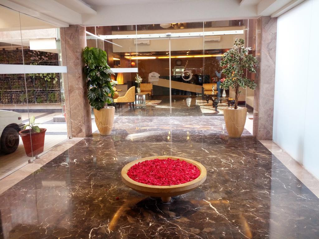 Best Western Plus O2 Indore Eksteriør billede
